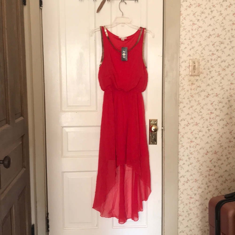 2/$12 Dresses! ❤️💃 NWT Maxi Dress Red & Gold Hi-Low Hem Sz M